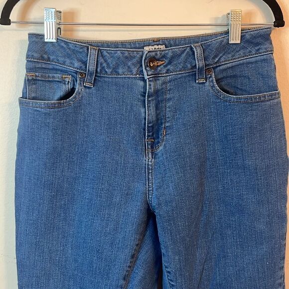 L. L Bean Classic Fit Petite Jeans - Picture 2 of 6